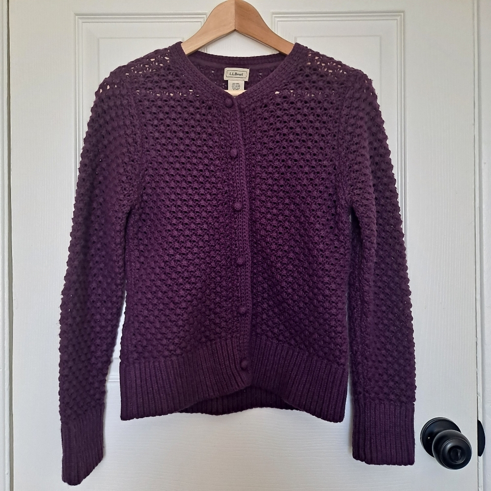 LL Bean Plum Purple Pom Pom Crochet Button Up Cardigan Wool Blend Sweater Sz M